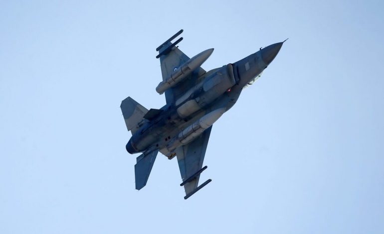 SËRISH TENSIONE NË EGJE? Fluturime të ulëta të avionëve luftarakë turq mbi Athinë