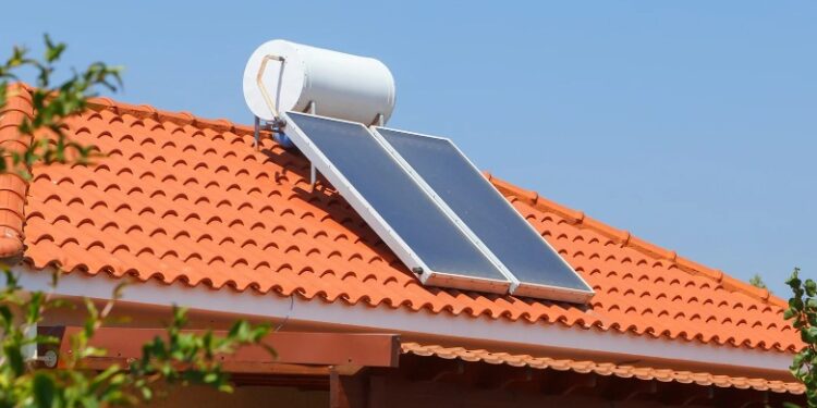 PANELET DIELLORE/ Qeveria hap aplikimin për biznesin që do t’i instalojë, Balluku: Kurseni 20% të faturës suaj të energjisë!