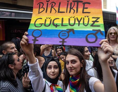 TURQI/ Erdogan: Të drejtat e LGBT janë një degjenerim, presidenti turk hedh poshtë hipotezën e ndryshimit të Kushtetutës