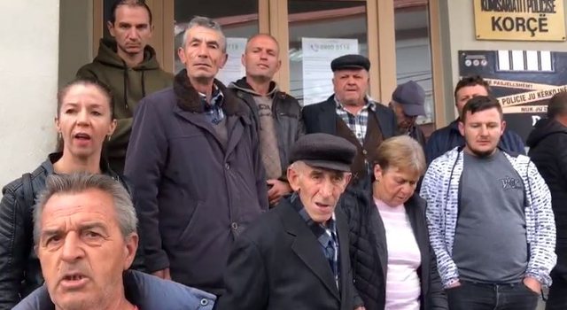 “MË QËLLOJNË ME GUR…”/ 40-vjeçari flet pas akuzave për ngacmim seksual ndaj adoleshentit