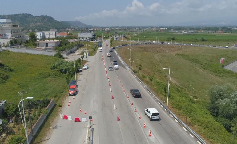 DETAJET/ Dy vëllezërve me motor u preu rrugën një automjet, si ndodhi rrëmbimi në autostradën Tiranë-Durrës