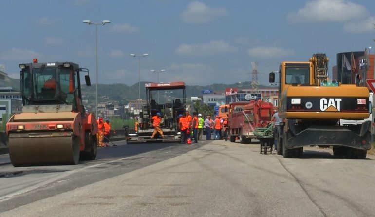 NISIN PUNIMET NË AUTOSTRADËN TIRANË-DURRËS/ Si do të bëhet devijim i trafikut