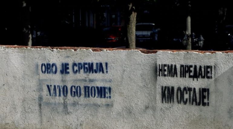 TENSIONET NË VERI TË KOSOVËS/ Analiza e REL: Ja kush qëndron pas tyre