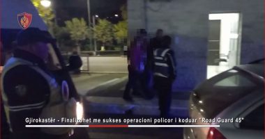 NUK IU BIND POLICISË/ Arrestohet 54-vjeçarja në Gjirokastër, transportonte emigrantë të paligjshëm