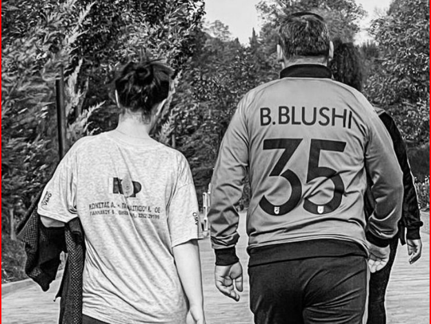 “NUK QËLLUAT NË SHENJË”/ Ben Blushi publikon foton dhe kërkon të takohet me personazhin, ja përgjigja që merr