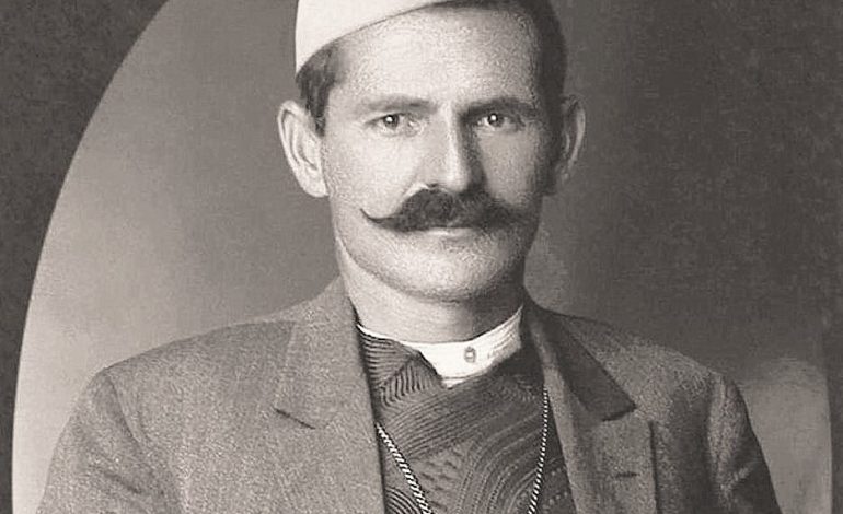 DOSSIER/ Fjala e profesor Ernest Koliqit në 1966: Kapidan Gjon Marka Gjoni, një burrë i gdhendur, një copë në curr t’ë ashpër të racës sonë…