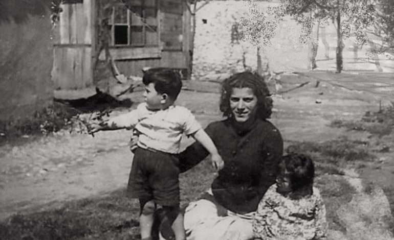 DOSSIER/ Dëshmitë rrëqethëse të Marije Gjoka Mazrekut: Spiuni i Sigurimit M.L., që mbante në dorë orën që ia mori Mark Bajraktarit të vrarë…