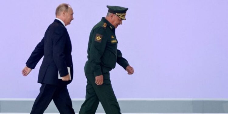 A PO E “LËSHOJNË” PUTININ BASHKËPUNTORËT? Humbjet e Rusisë në luftën me Ukrainën, shtohen zërat kritikë brenda Moskës