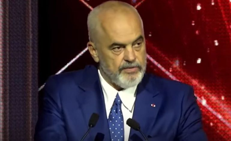 “NGA MBRETI TEK BARIU, ÇDO SHQIPTAR MBROJTI…”/ Rama nga Jeruzalemi: Shqipëria, i vetmi shtet që miratoi ligj me diskriminim pozitiv në ato vite