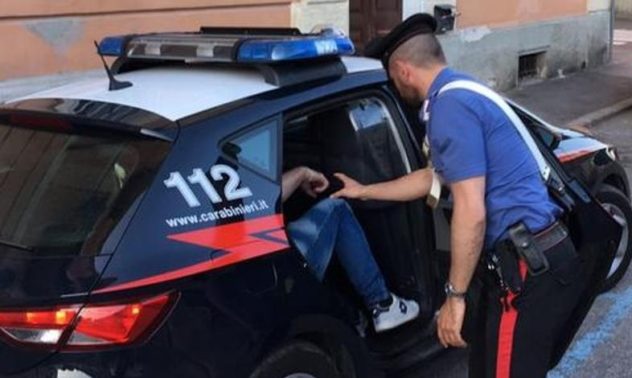 E PËSON KEQ/ Theu masën e arrestit të shtëpisë dhe u përfshi në një sherr, arrestohet i riu shqiptar në Itali
