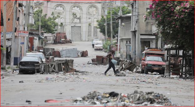 HAITI “PUSHTOHET” NGA BANDAT/ Bllokohet shpërndarja e ujit dhe mallrave bazë, SHBA thirrje për ndërhyrje në OKB