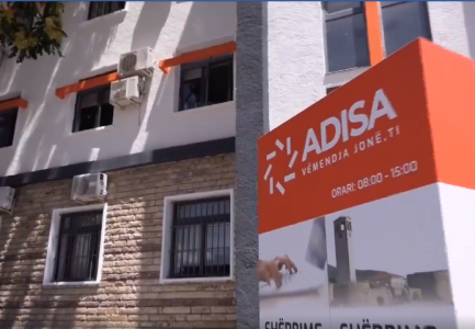 NDRUSHON KREU I KADASTRËS SË ELBASANIT/ Kush do të jetë gruaja që do të marrë drejtimin e institucionit