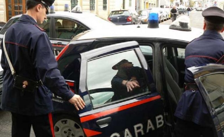 DO T’I SILLTE 4 MILIONË EURO FITIM/ Arestohet 40-vjeçari shqiptar në Itali: 40 kg “të bardhë” në makinë