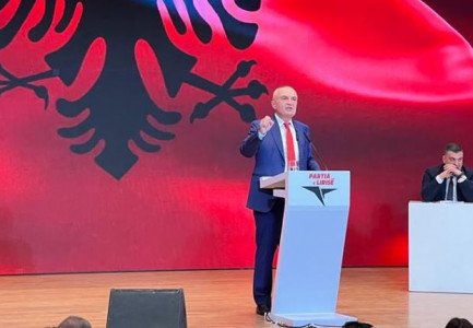 PUBLIKON VIDEON NGA KONVENTA E PARTISË SË LIRISË/ Meta: Tani kemi një program të qartë për zhvillimin e qëndrueshëm të vendit