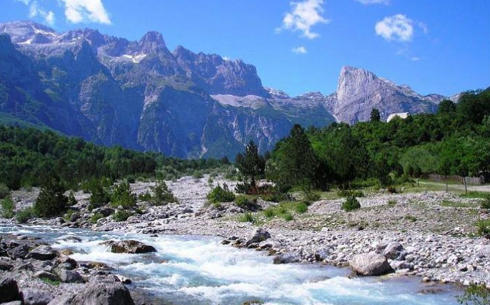 DITA NIS E KTHJELLËT DHE TEMPERATURA…/ Si parashikohet të jetë moti për sot