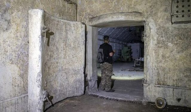 SHITËN TONELATA TUNXH NGA POLIÇANI/ Vihen nën hetim ish-drejtori dhe 5 punonjës të uzinës së municioneve