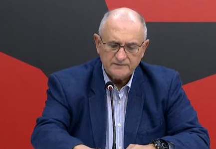 “PARLAMENTI I MARRË PENG NGA QEVERIA”/ Petrit Vasili: Miratohen nismat për të vjedhur miliona euro, por jo pr/ligjet me rëndësi jetike për qytetarët