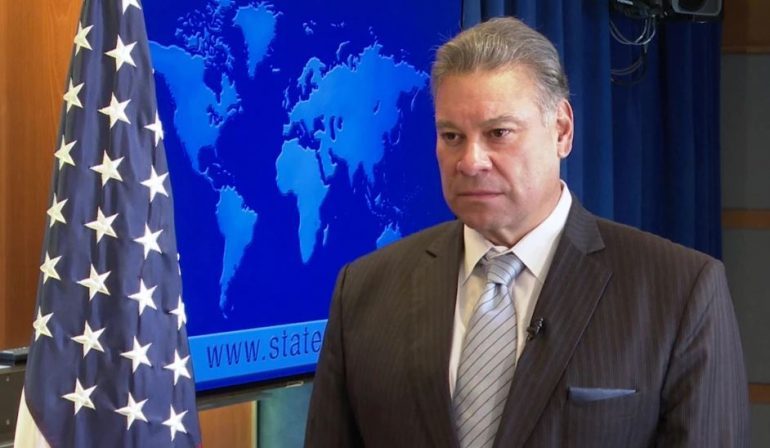 E PLOTË/ Nga dialogu SHBA-Shqipëri tek gjendja e demokracisë në vend, Escobar për VOA: Korrupsioni dhe krimi i organizuar, kërcënim!