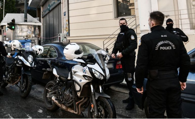 RIKTHEHET NË APEL GRUPI I EGËR I “NIKOS”/ Si vepronte banda e grabitësve shqiptarë në Greqi, dëshmitë: E moshuara vdiq nga goditjet