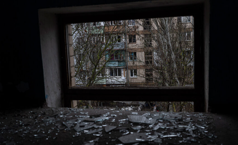 LUFTA/ Ukraina evakuon civilët nga Kherson, 15 të vdekur nga bombardimet ruse