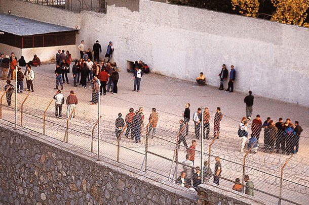LAJM I MIRË për shqiptarët e burgosur në Greqi: Për herë të parë…