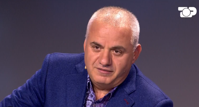 FOTO QË PO BËN XHIRON E RRJETIT/ Gazetari: Rama vesh jelek shpëtimi dhe nis stërvitjen me…