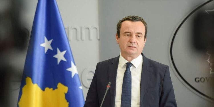 MESAZH SERBËVE NË KOSOVË/ Kurti: Mos bojkotoni institucionet! Beogradi është kundër meje, jo unë kundër jush