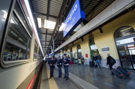 SHERR MES TË RINJSH/ Shqiptarët plagosin me thikë 16-vjeçarin maroken në Itali, i mituri “po lufton” me jetën