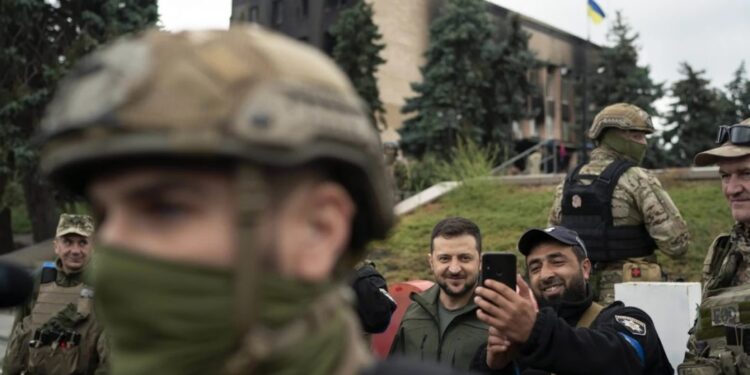 LUFTA/ Zelensky: Si Kherson, ne do të çlirojmë Donbassin dhe Krimenë