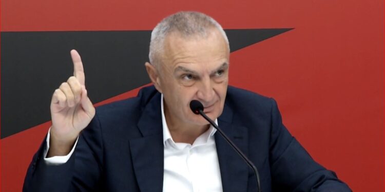 TENSIONET/ Meta krah Kosovës: Mbështesim çdo veprim tuajin që mbron rendin demokratik