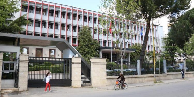 SHPËRTHIM NË STAMBOLL/ Reagon Tirana zyrtare: S’ka shqiptarë të lënduar, jemi pranë Turqisë