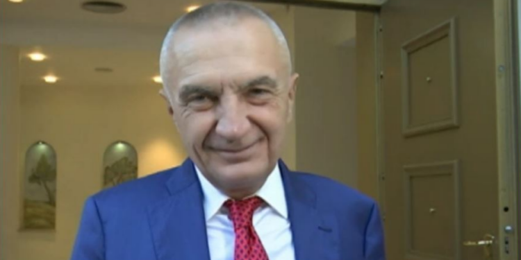 PUBLIKON VIDEON E RAMËS NGA ERSEKA/ Meta: Ja si i del boja fasadës së investimeve të “Rilindjes” në Arsim