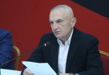 “KA NISUR NUMËRIMI MBRAPSHT…”/ Meta bën thirrje për pjesëmarrje në protestën e 12 nëntorit: Një rëndësi e jashtëzakonshme që…