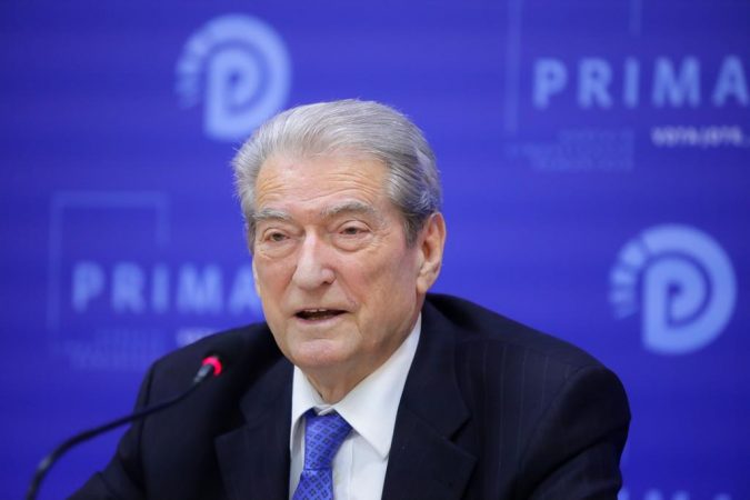 “OSE SHUHET PD, OSE FITON PLURALIZMI”/ Çfarë paralajmëron Berisha: Jemi në betejë, do t’i…