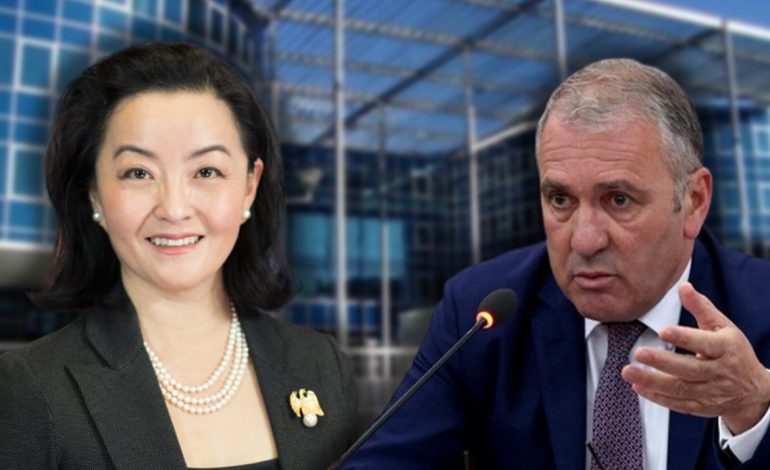YURI KIM SËRISH NË SPAK/ Takohet me Arben Krajën