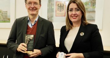 TAKON MINISTRIN GJERMAN TË SHËNDETËSISË/ Manastirliu: Forcojmë bashkëpunimin në fushën e shëndetësisë