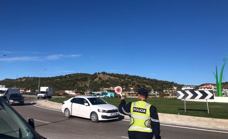 POLICIA AKSION NË VLORË DHE NË SARANDË/ 4 shoferë të arrestuar për shkelje të rregullave të qarkullimit