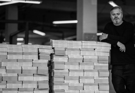 “41 SEKRETE”/ Ben Blushi publikon listën e personazheve që e kanë frymëzuar të shkruante librin: Më kanë besuar të fshehtat e tyre