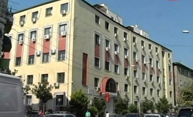 PALLAT, HOTEL DHE LOKAL/ Prokuroria e Durrësit konfiskon pasurinë me vlerë 1 mln euro të të dyshuarit për kryerjen e 4 veprave penale