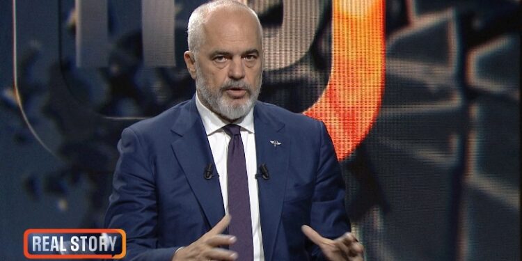 EMIGRIMI I SHQIPTARËVE DREJT ANGLISË/ Rama: Do ketë më shumë kthime se sa ikje…