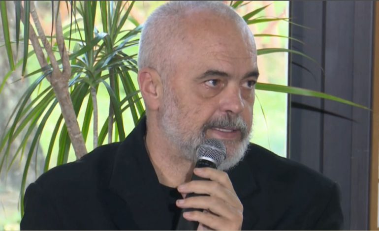 BASHKËBISEDIM ME OPERATORËT TURISTIKË/ Rama: Në fund të vitit 2024 do të kemi fluturimin e parë në Vlorë