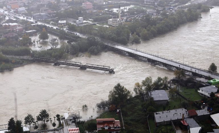 SITUATA NGA MOTI I KEQ/ Bashkia e Shkodrës bën bilancin: Sipërfaqja totale e përmbytur…