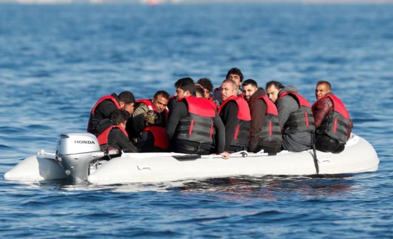 “ME GOMONE DREJT ANGLISË”/ Adoleshenti hyri në shtëpinë e britanikes dhe i kërkoi ndihmë, Daily Mail zbardh detajet: Kontaktoi një shqiptar me rekorde kriminale