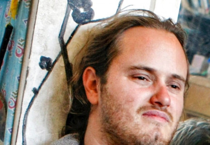 SULMI NDAJ BASHKËSHORTIT TË NANCY PELOSIT/ Policia: Autori i dyshuar donte t’i thyente gjunjët, iu gjetën pranga, shirit ngjitës e litar në çantë