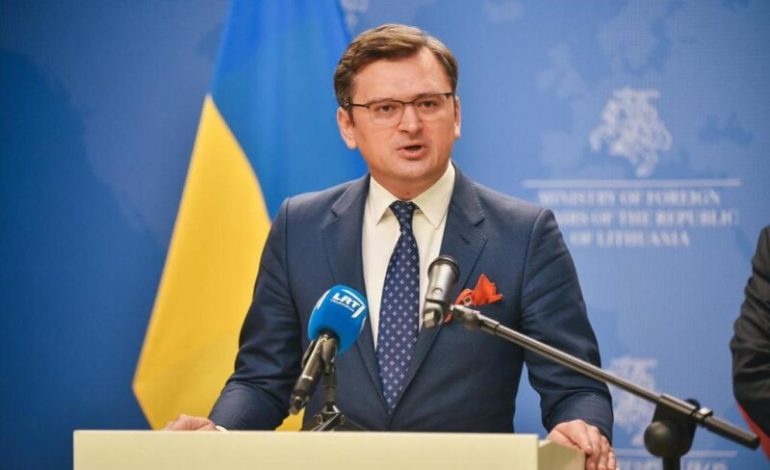 “PO NXISIN GJENOCIDIN”/ Ukraina thirrje BE: Ndaloni propagandën e mediave shtetërore ruse