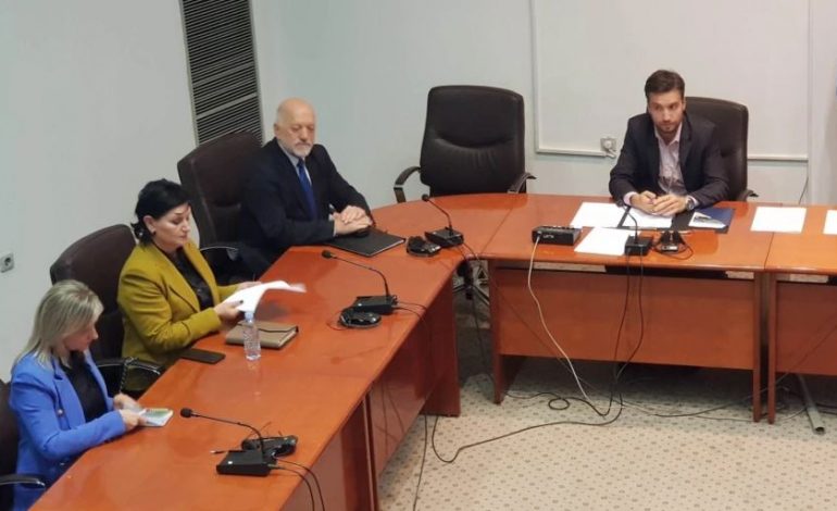 “JANË BËRË LËSHIME TË SGURISË”/ Qeveria maqedonase nis procedurën për heqjen e shtetësisë së oligarkut ukrainas