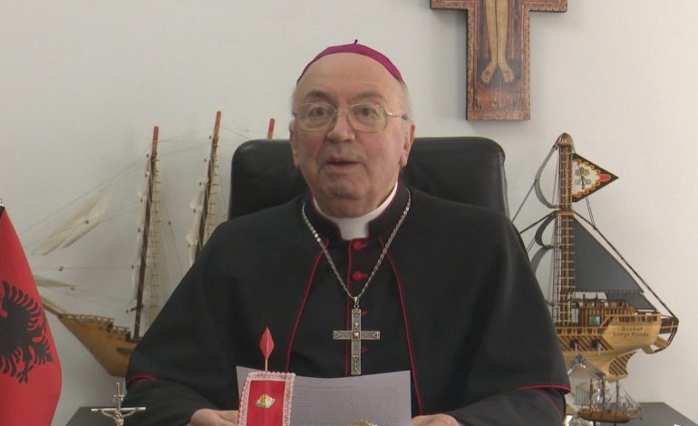 SHPOPULLIMI I VENDIT/ Ipeshkvinjtë e Shqipërisë ngrenë alarmin: Cili është projekti për të ardhmen e këtij vendi? Kujt do i mbesë?