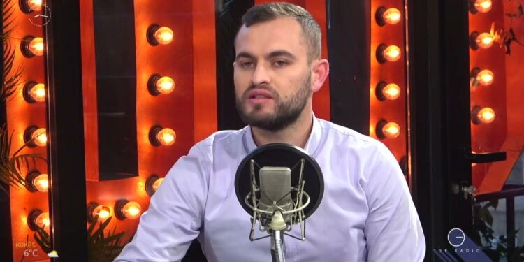 “4000 PAUND PËR TË SHKUAR NË BRITANI”/ Gazetari tregon rrugën që ndoqi deri tek udhëtimi me gomone