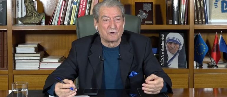 “PROTESTA DO TRONDISË REGJIMIN”/ Nga fyerjet e kryeministrit te 12 nëntori, Berisha: Nëse Rama kërkon…