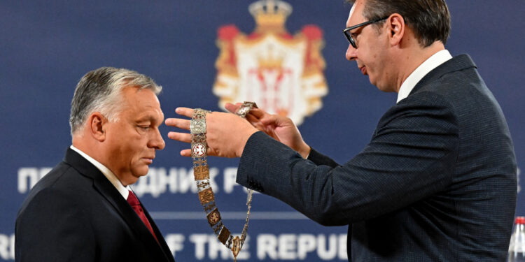 “NJË VIKTOR ORBAN I DYTI PO PRET TE DERA BE”/ Die Welt sulmon Vuçiçin: Shtyp kritikët! Me Rusinë ka lidhje të ngushta
